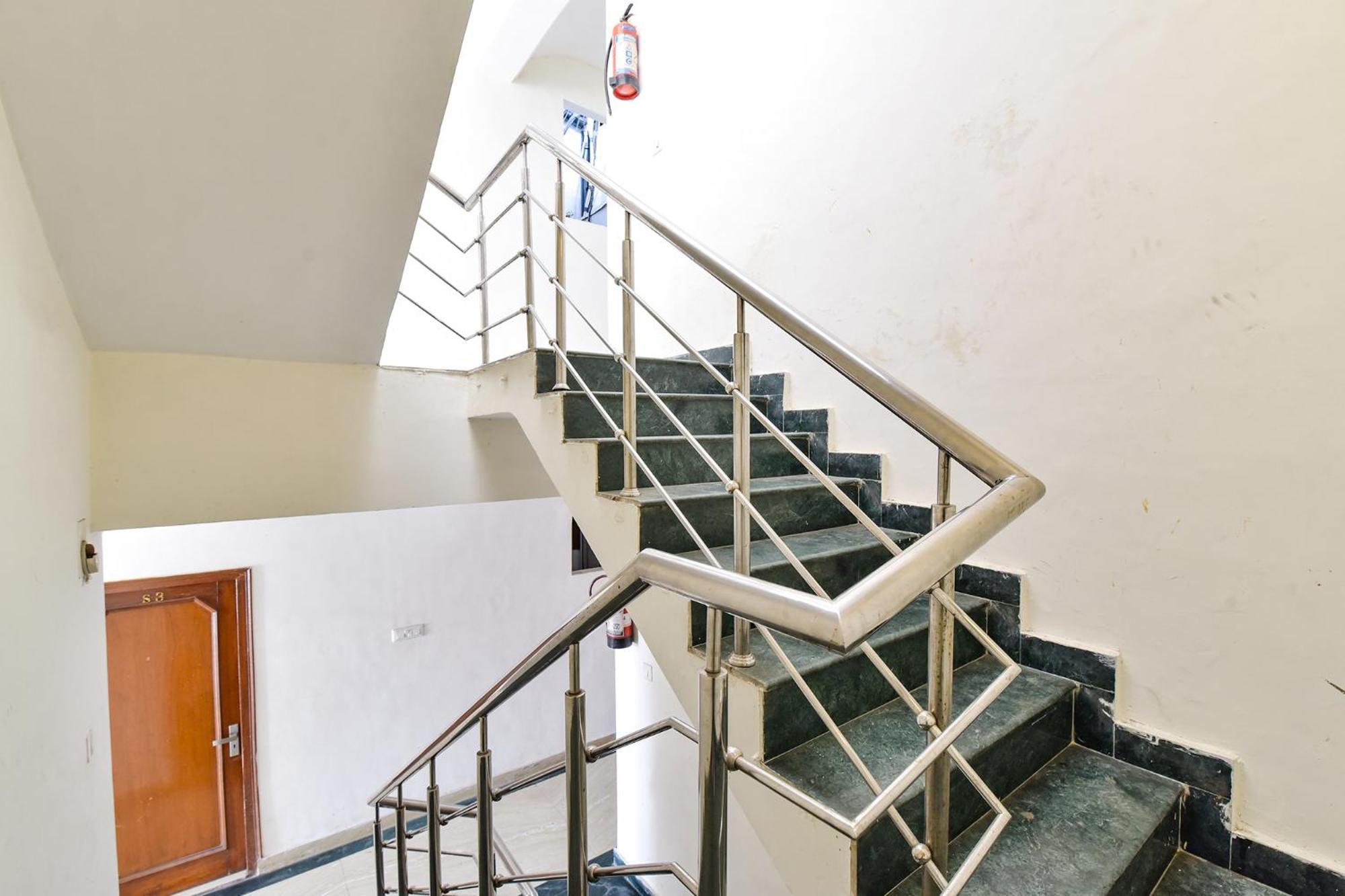 Fabhotel Basera Haridwār Buitenkant foto